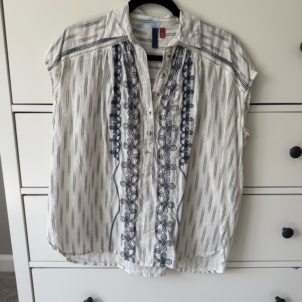 Pilcro Anthropologie White and Blue Embroidered oversized blouse